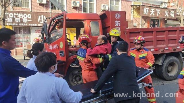 宜阳交通事故突发，救援力量迅速出击