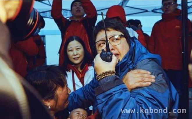 韩红慈善风波5年：真相大白，道歉却迟迟未到，从乐坛传奇到慈善先锋，韩红的艰难坚守与真相