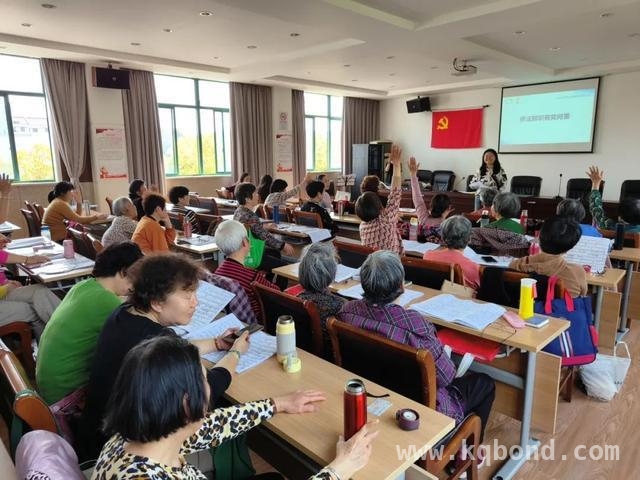 南桥镇侨法宣传：开启法治新征程，共筑侨界新未来，法治护航侨界，南桥奏响侨法宣传新乐章