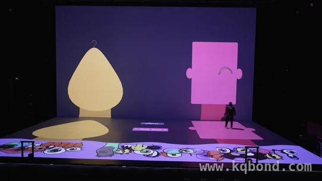 “深空未来”：带你穿越时空的宇宙冒险，探秘“深空未来”：开启宇宙浪漫之旅