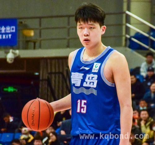 1. CBA季后赛附加赛：青岛男篮主场迎战浙江，刘维伟风波下谁能突围？，2. 4月4日CBA焦点战：杨瀚森余嘉豪对决，青岛男篮能否复仇浙江？